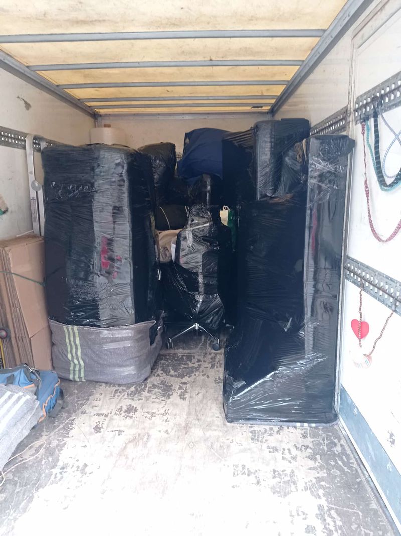 Cami&oacute;n lleno embalado